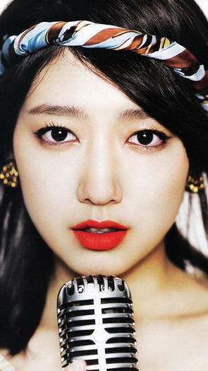 South-Korean-actress-Park-Shin-Hye-iPhone-5-wallpapers-640x1136-08