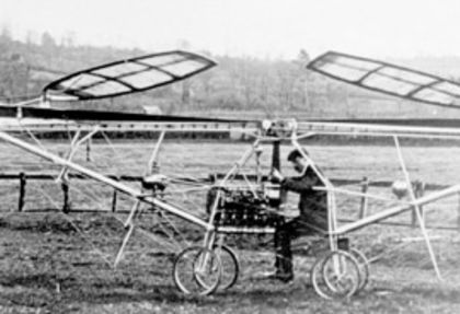 1907-Paul Cornu; 13.11.1907,francezul a zburat cu acest prototip,timp de 20sec.,la 30 cm deasupra solului
