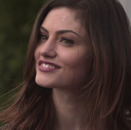 ✿ - Sunt libera ca pasarea cerului:))) .Tu o duci f bine din cate vad ;;) - here - episode 21 - done