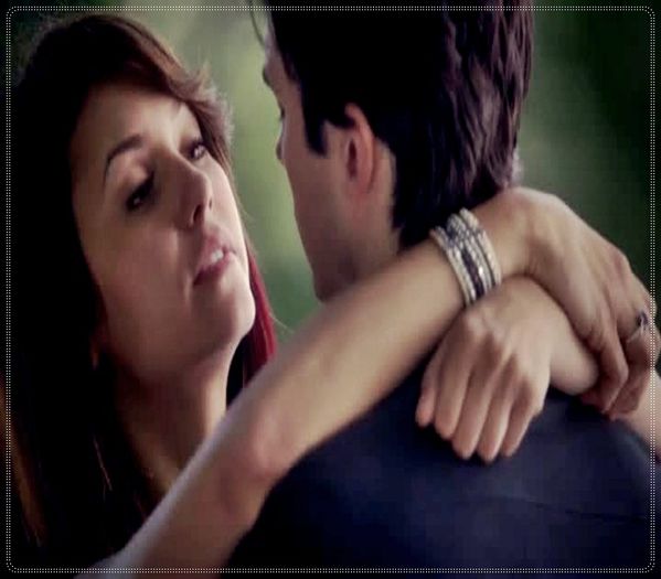 》Heeeii Denii, am vazut-o prin pomul de langa casa pe bufnita=)) click; *face idem poza* Pe cine mai iubesti ? =))))) #tyler
