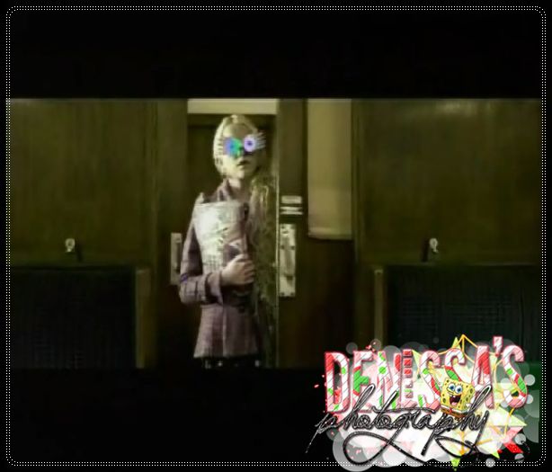 ┊deɴιι┊¤sa plimbă prin pădure cu bufniţa pe lângă ea şi o vede pe Adda¤