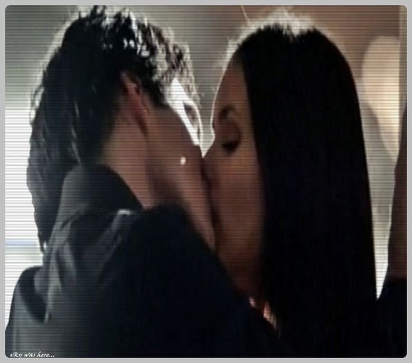 #► |ii ignora pe ceilalti=))))));;; si continua so sarute pe #adda|=))))))))))