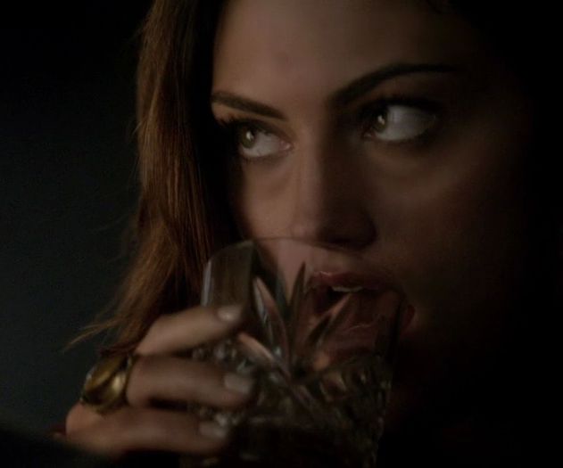 ✿ - Acum sa nu crezi ca sunt vreo beti;;vana :)))) #ty. Ce joci? #elena