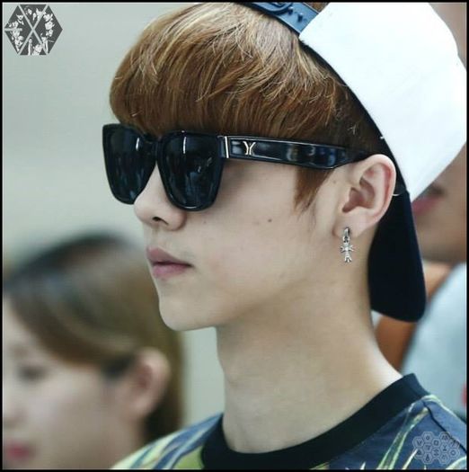 140531 LUHAN @ Incheon to Hong Kong Airport.09 - exo - 140531 Luhan - Incheon to Hong Kong Airport