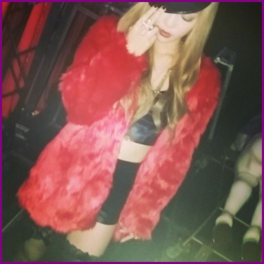 .x Ah . Da :))) Niu , Niu le pierd :p :)))) Sper .x - ix __ Episodul 063 __ xi