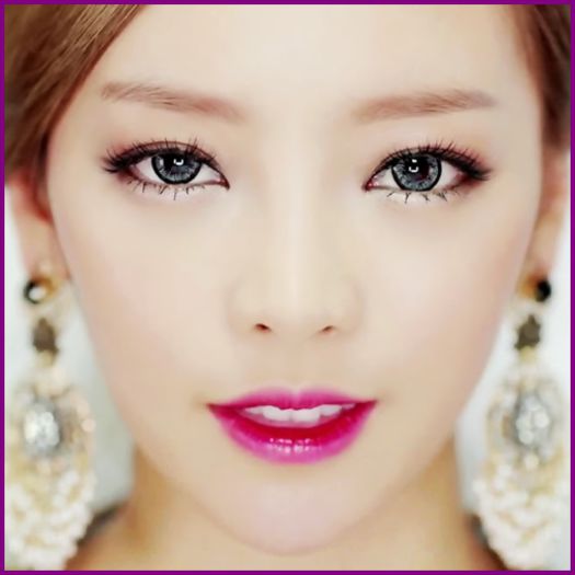 .x Doar e Joon :))) Cum sa se schimbe el ? Doamne fereste :)) .x - ix __ Episodul 063 __ xi