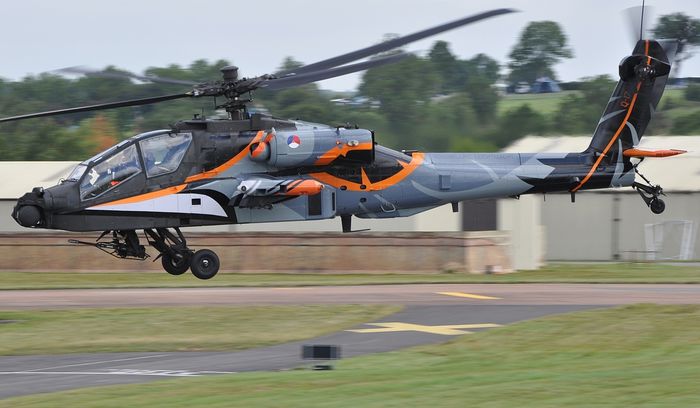 boeing ah-64d apache longbow - Elicoptere civile