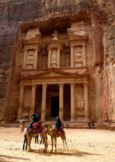 10. Petra, Iordania - Aceste locuri chiar exista pe Terra