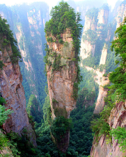 11. Muntii Tianzi, China - Aceste locuri chiar exista pe Terra