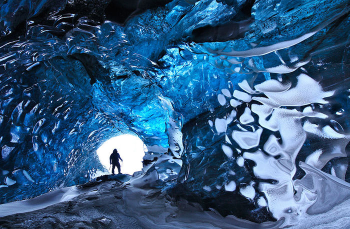 34. Pestera Glaciara Vatnajokull, Islanda