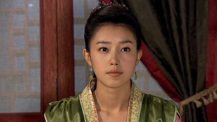 548_19 - Lady Chae-Ryung