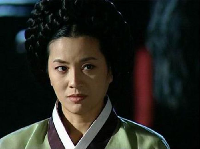 lady-choi-dae-jang-geum-2 - Lady Choi