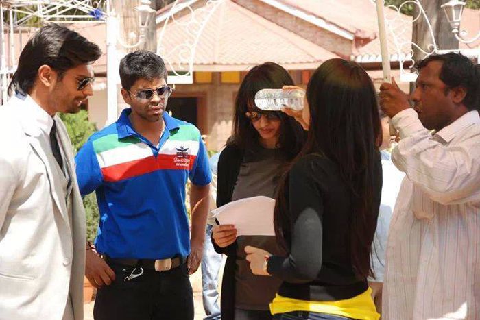 10155398_719457791437576_760754599029830281_n - 15-KSG-Karan Singh Grover