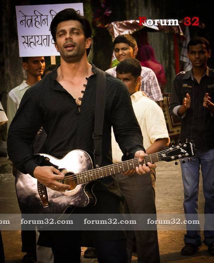 1897815_697758263607529_89467269_n - 15-KSG-Karan Singh Grover