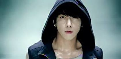  - Jung Yong Hwa