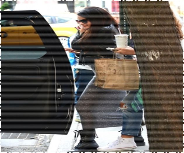 normal_Selena_Gomez_14~0 - xX_Leaving Chipotle Mexican Grill in New York