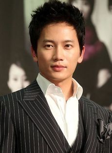 Woww... ce superb! Sper sa gasesc cat mai repede o camera!(zise in gand)