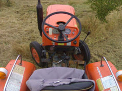 90439954_ASPITDL3 - Tractoras KUBOTA