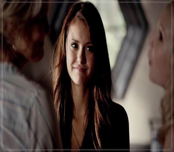 》*vine din cealalta parte* Heeey ;hh