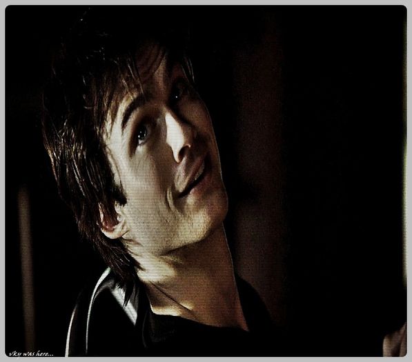 #► Poate inotand prin burta rechinilor...=))) Dar se pare ca nu [cl]; a gasit nicio cale...|apoi o spune mai tare sa`l auda si ea| Si pare nervoasa...#neymar
