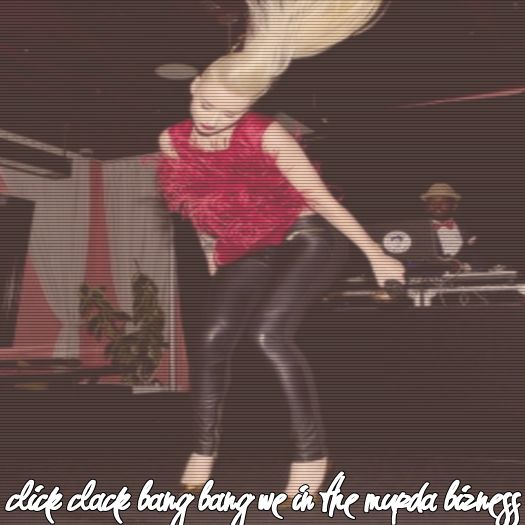 ♡ cσνєη ♡ *se ridică* of, mi-am stricat îngeru ;(