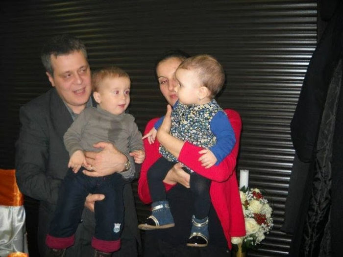 998301_433862733406202_266725664_n