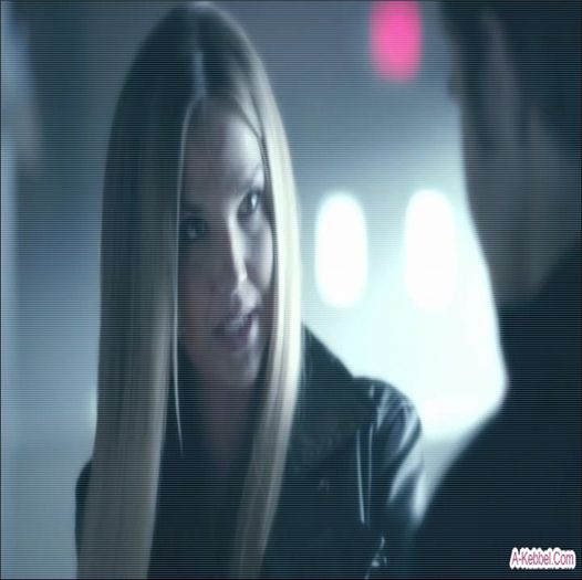 ♡♒ƊєιυυAмєƖƖ☁; ai ceva-n ochi =)) ? #tyler