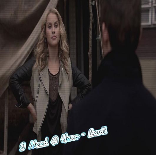 # trece prin spatele lu damon fara sa`l bage`n seama si vrea sa intre`n casa # - Episode - 10