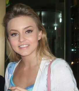 1798075_706499292724008_265318296_n