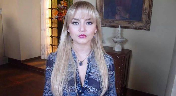 1504011_688916637815607_1411021650_n