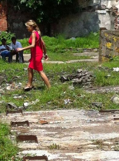 10527388_358353120956315_260589058595980571_n