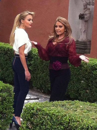 10171616_329925533799074_32572358_n