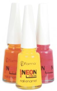 Oje neon din colectia „super Neon Colors“ (Flormar, 8 lei fiecare