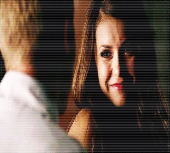 ♡❧`⇒.; ce drăguuuț, i-ai dat cu fundă roșie ;X -ironică, se întoarce și ea cu c;ru la el =)))- #Ilie