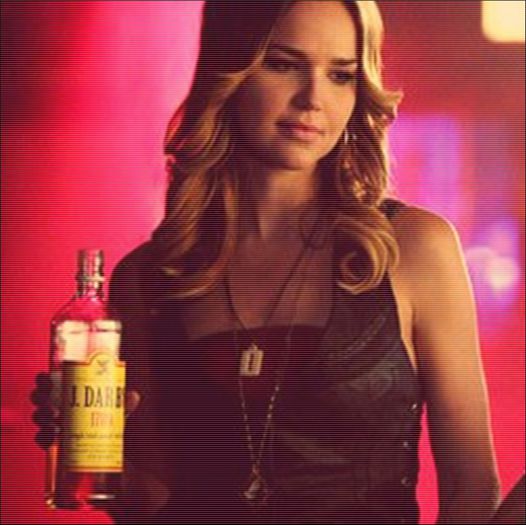 ♡♒ƊєιυυAмєƖƖ☁; Awwww, ce frumoooos :P mă simt onorabilă :P =))) #ilie-borcănel-crăcănel