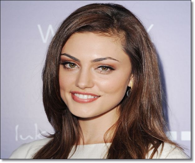 ✿ - Poate e geloasa ca stai langa mine si crede c-o inseli:))