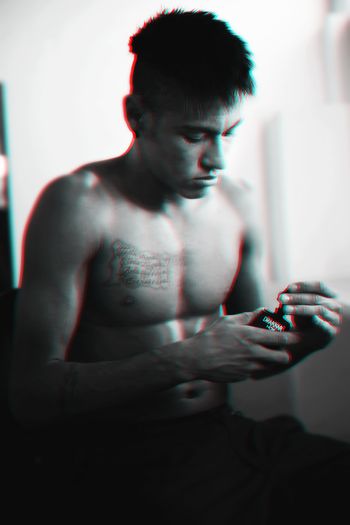 ɳҽყɱαɾ | da, mi-e somn ;< :)) #ely [nu`i nimic] . *CLICK*; oh ... si mie mi-e dor sa joc fotbal si mi-e dor de vechea viata, dar resemneaza-te #deiuu .. nu mi l-am bagat IN c;;r ci mi-am dat LA c;;r. =)) si vroiam sa l pap de data asta #adda
