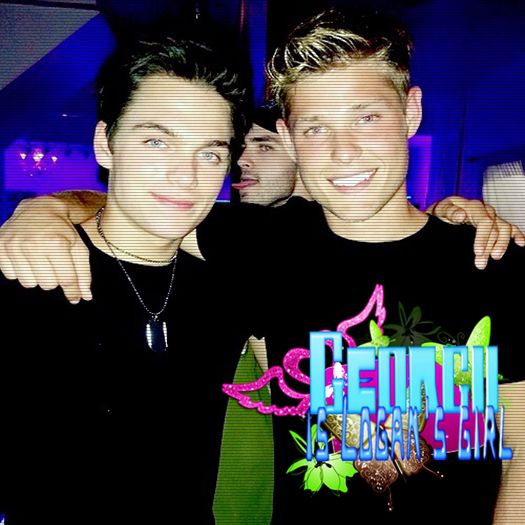 ♡̶☽ ; Well, când plecăm acasă ? :))