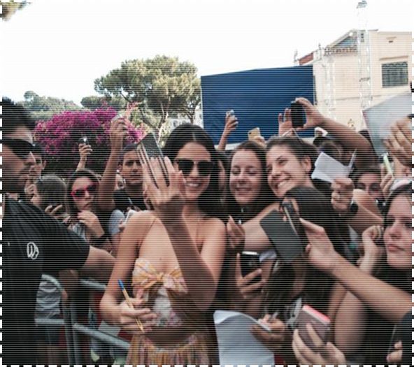 tumblr_n8x1zumtj91rq03t7o1_500 - xX_Meeting Fans Outside Her Hotel in Ischia