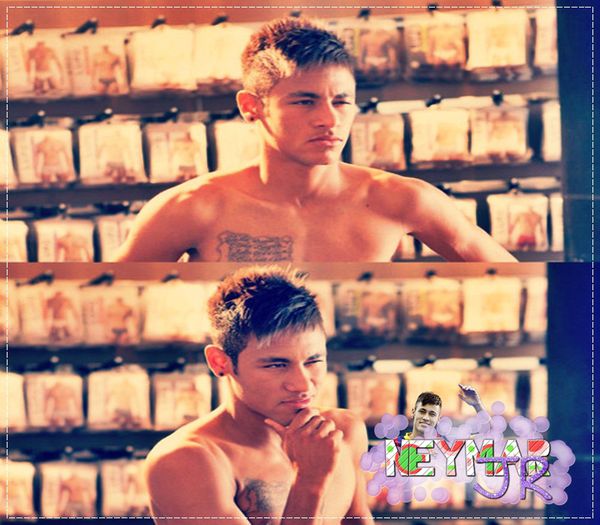 ɳҽყɱαɾ | *se plimba pe plaja*