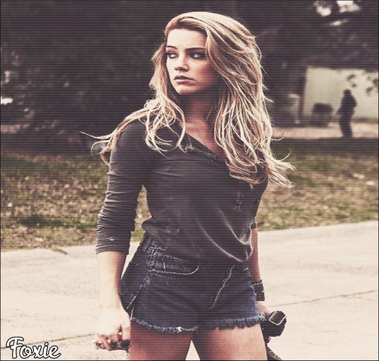 ♡❧`⇒.; -se oprește- au burta :(( ..=)))) -se pune pe canapea-. - Epii 07 _ Unexpected things
