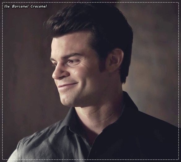 =)))) #Tyler Paa=))) #elena *se duce si danseaza langa alea cu sticla de bautura-n mana* =))))))))) - here - episode 24 - done
