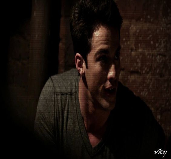 #► De la cine vrei tu=))))))#elijah + Mie ca iti iei bataie pentru borcanu ala=))))#lexy