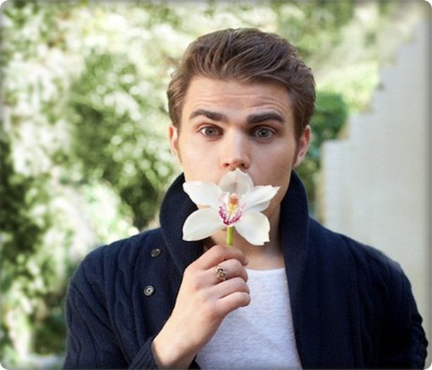 *click* Hey cracanel balanel =))))) [ miaunel si balanel blabla]; Sa te invat sa dansezi asa? ca rebekah era lesinata dupa coregrafia asta:)))))))))#tyler
