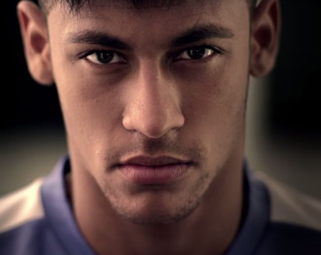 ɳҽყɱαɾ | nu am zis sa nu ne atingem de ele dar totusi nu le termina pe *CLICK*; toate odata. :) =)) . meh acum daca le-ai scos,mi-ai facut pofta de crema de zahar ars. [mai esti denii?]
