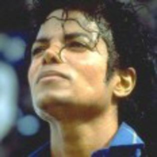 Michael_Jackson_1246404625_3