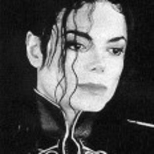 Michael_Jackson_1246404500_0