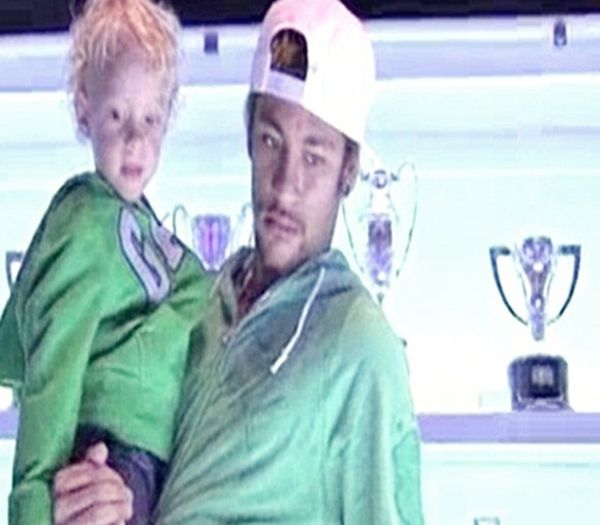 Ｌｉｋｅ ｆａｔｈｅｒ ｌｉｋｅ ｓｏｎ