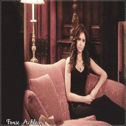 ♡❧`⇒.; -începe să dea cu perne în el- ȘTIAM EU CĂ AI FOST LA C;URVE...