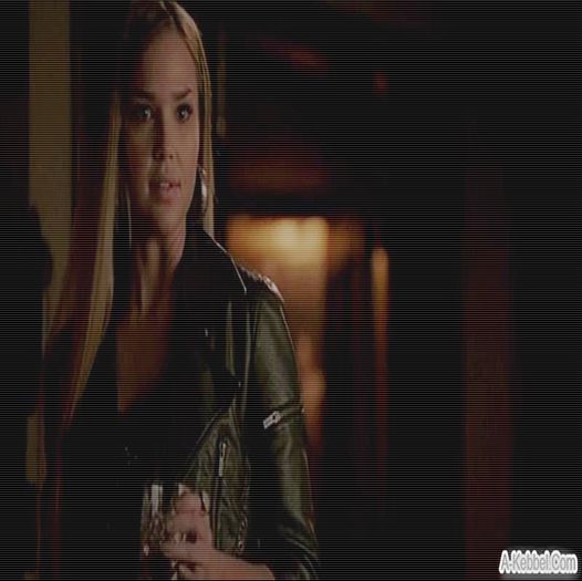 #apara la el in brate. asa sunt eu .. foarte geloasa #il saruta si rade